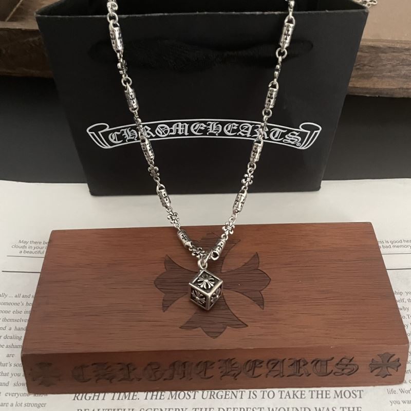 Ch**me He**ts necklaces